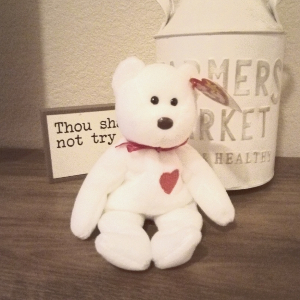 RARE TY BEANIE BABY "VALENTINO" BEAR
